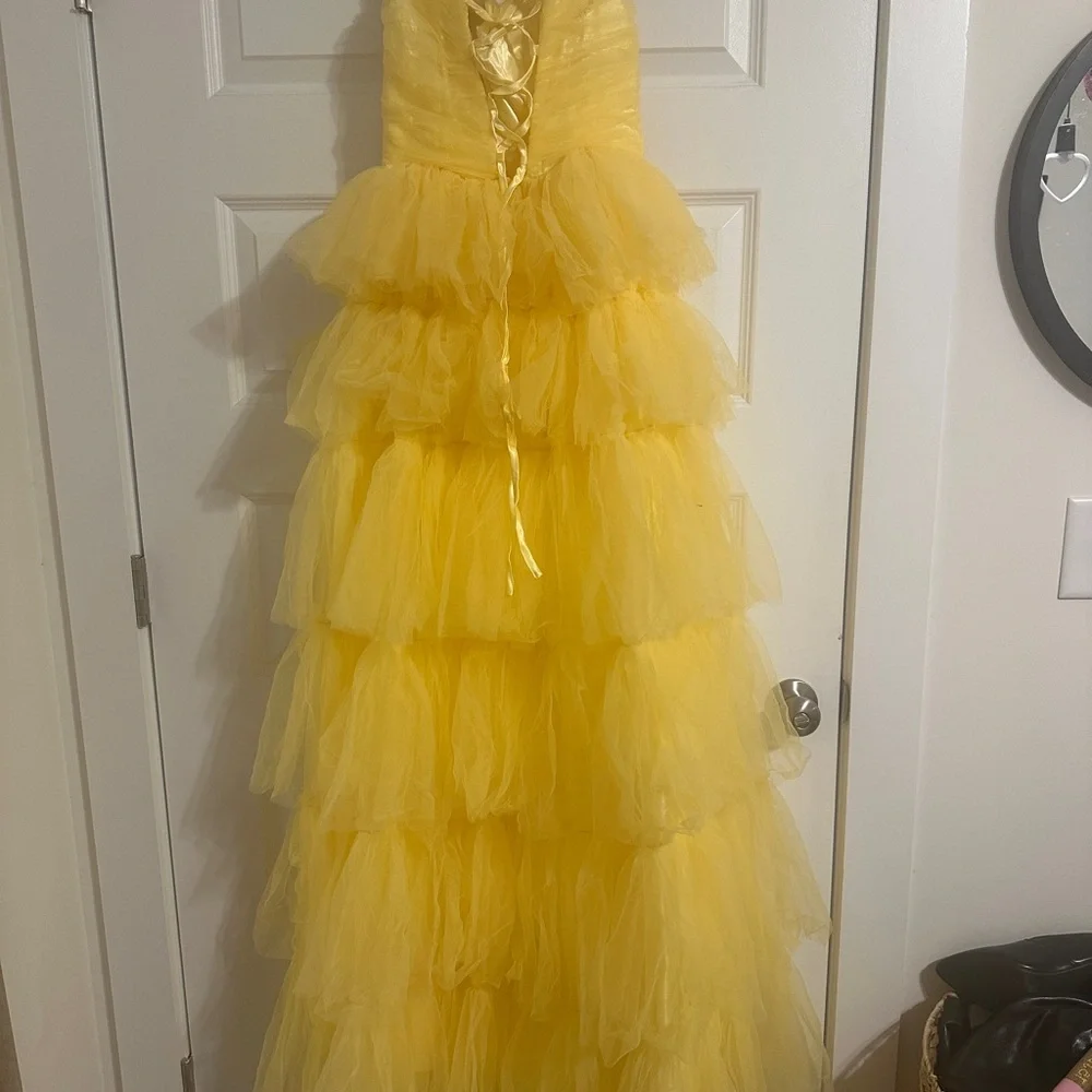 Elegant Yellow Prom Dress - Picture 3 of 6